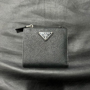 프라다 지갑