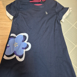 헤지스 여아 네이비 꽃무늬 원피스,닥스키즈블라우스