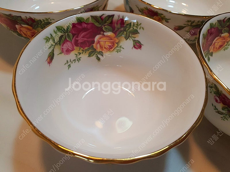 영국 로얄알버트 황실장미 밥공기4국그릇4 개당값--4