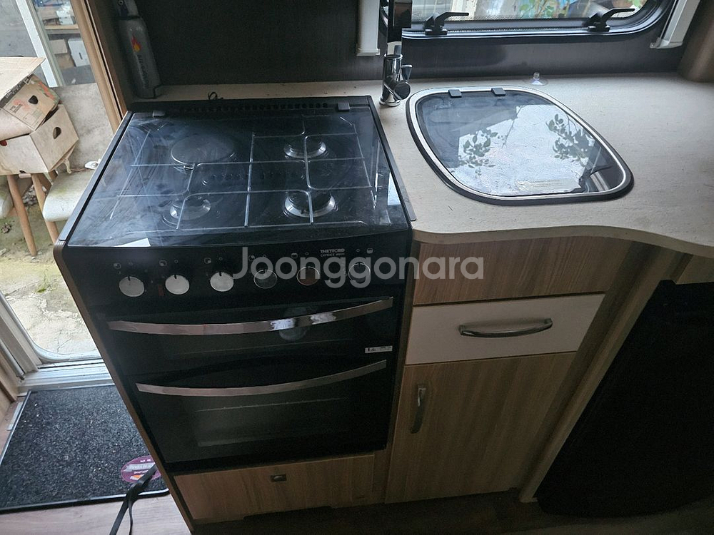 코치맨카라반 패스티벌580팝니다--7