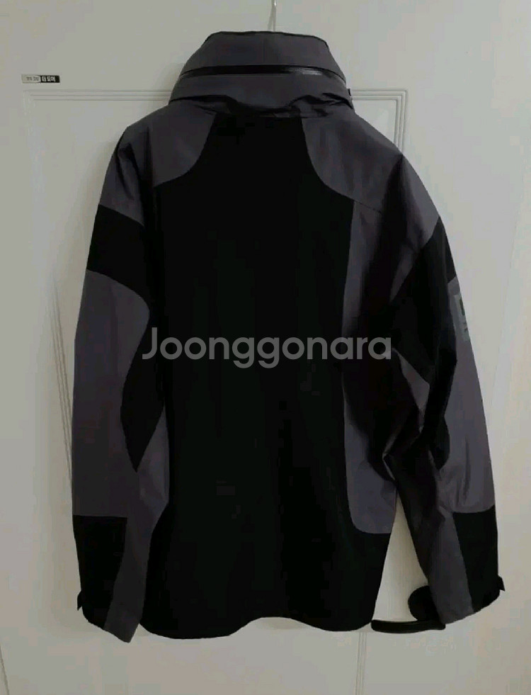 HELLY HANSEN 헬리한센 바람막이 자켓--1