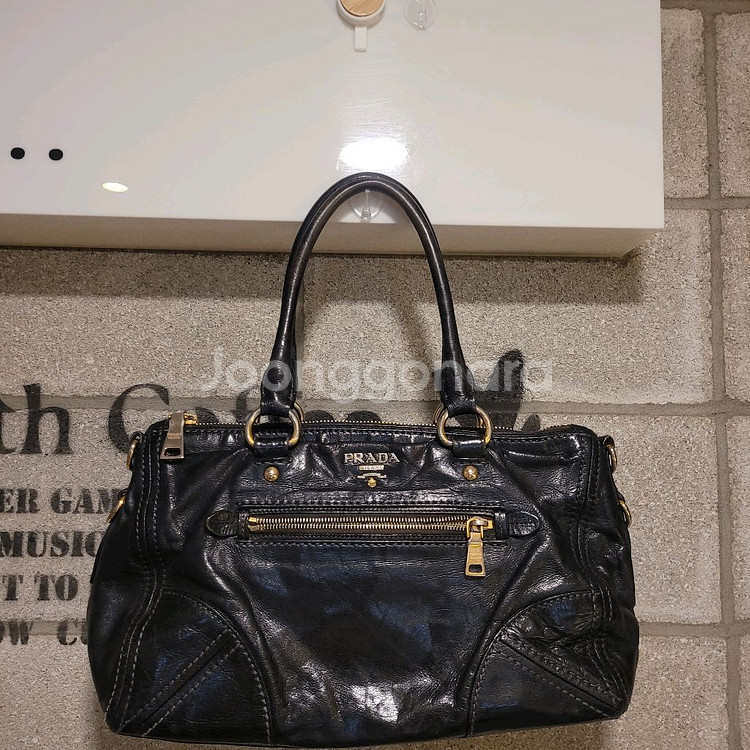 프라다 비텔로 샤인 레더 토트백--0