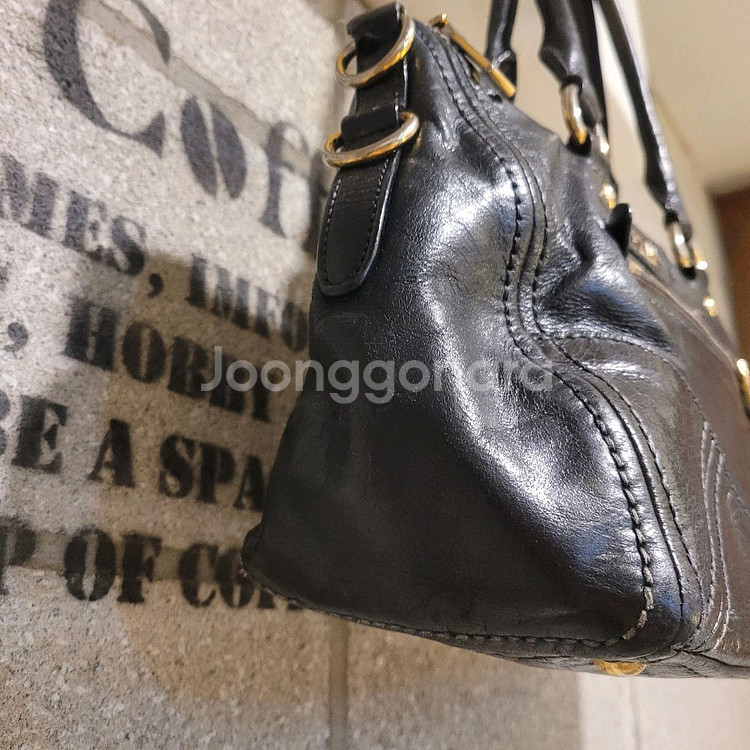 프라다 비텔로 샤인 레더 토트백--4