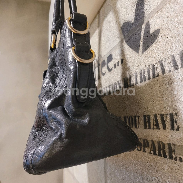 프라다 비텔로 샤인 레더 토트백--3