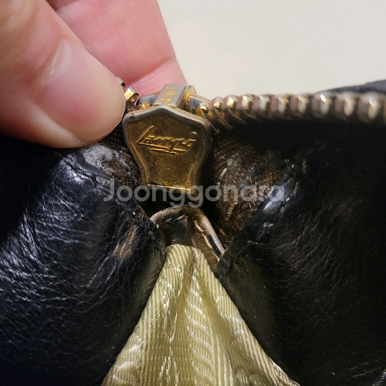 프라다 비텔로 샤인 레더 토트백--6