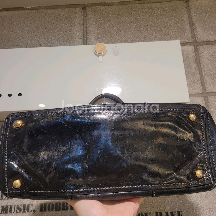 프라다 비텔로 샤인 레더 토트백--5