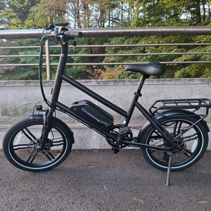 퀄리 엑스트론 시티 25년식 전기자전거 새상품급