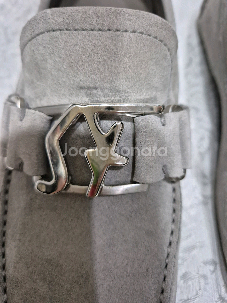 페라가모 SF로고 스웨이드 로퍼--2