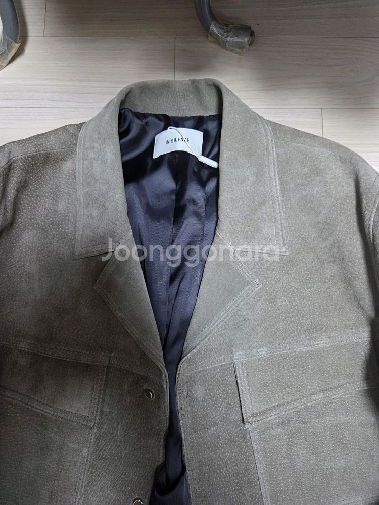 인사일런스 정품 스웨이드 카키 자켓 100사이즈--1