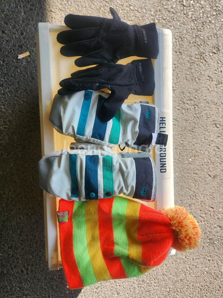 스키 부츠 고글 장갑 모자 일괄--6