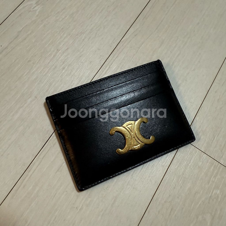 셀린느 트리옹프 카드지갑 검정 금장 풀박 깨끗--2