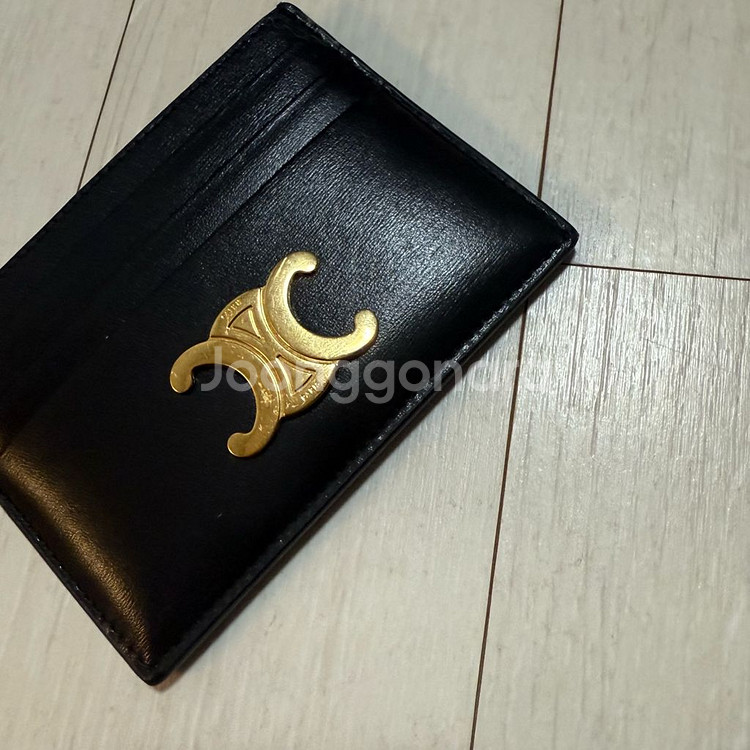 셀린느 트리옹프 카드지갑 검정 금장 풀박 깨끗--3