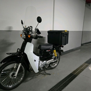 슈퍼커브 팝니다.