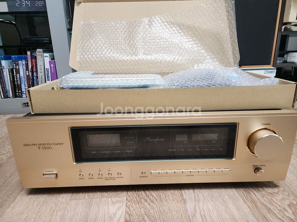 아큐페이즈 Accuphase T-1300FM튜너--0