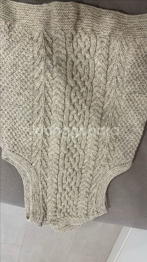 울 100 프로 케이블 니트 베스트--3