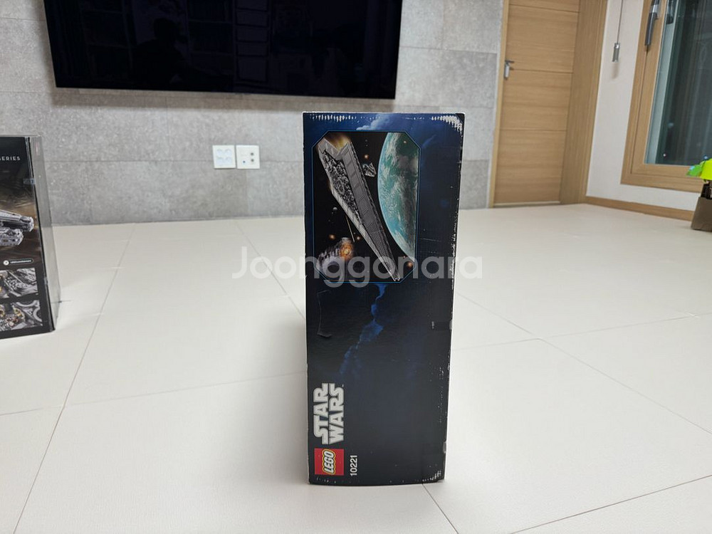 레고 10221 판매합니다--3