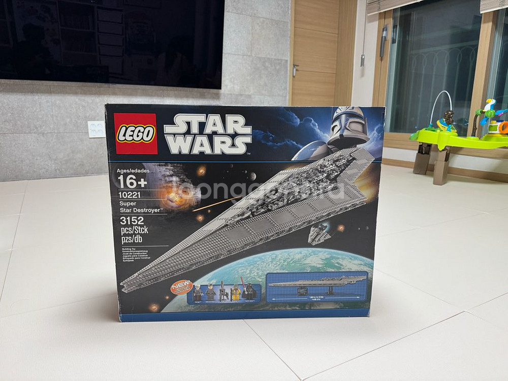 레고 10221 판매합니다--0