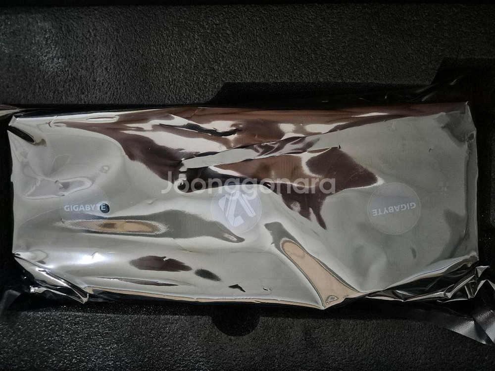 기가바이트 9070xt oc 팝니다.--1