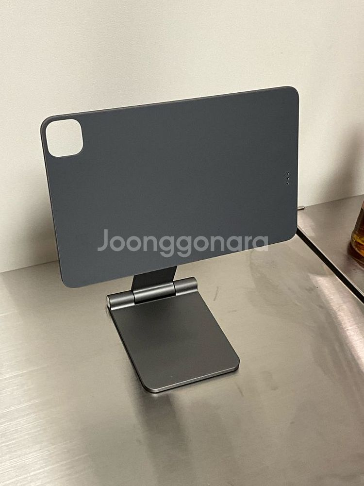 니케 아이패드 프로 11 1-4세대 마그네틱 무선 충전 거치대 충전기 스페이스 그레이--0