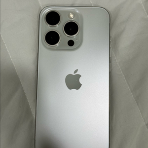 아이폰 15 Pro 256GB, 배터리 100%