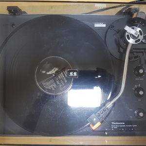 테크닉스 SL-1900 턴테이블