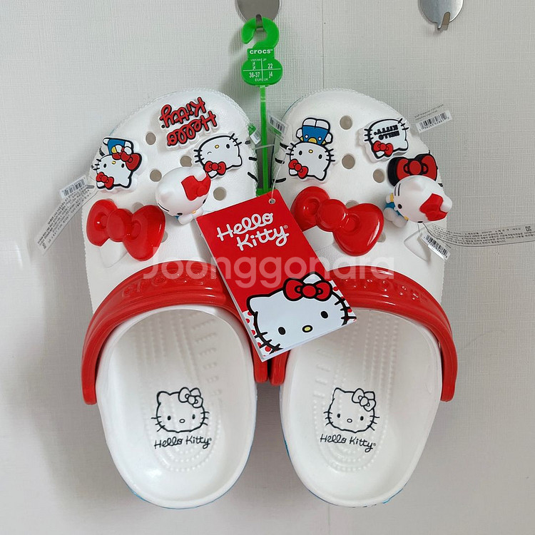 헬로키티 크록스 230 새상품 지비츠 일괄--4