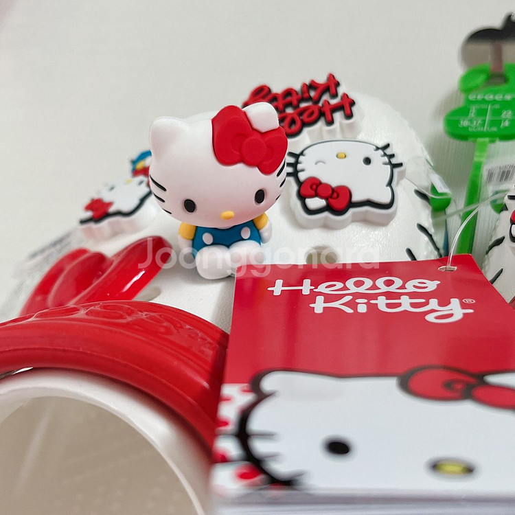 헬로키티 크록스 230 새상품 지비츠 일괄--7