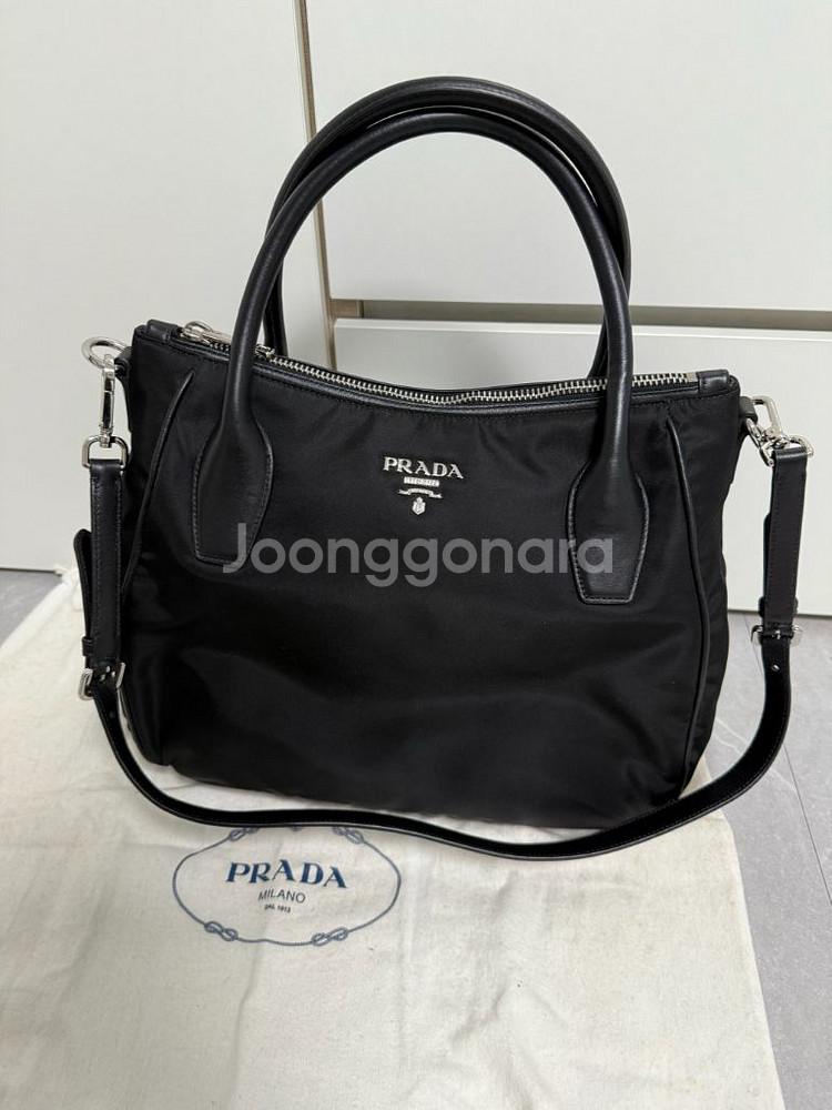 프라다 블랙 테수토 나일론 비텔로 숄더백--0