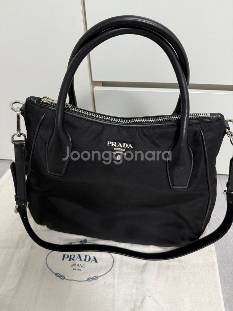 프라다 블랙 테수토 나일론 비텔로 숄더백--1