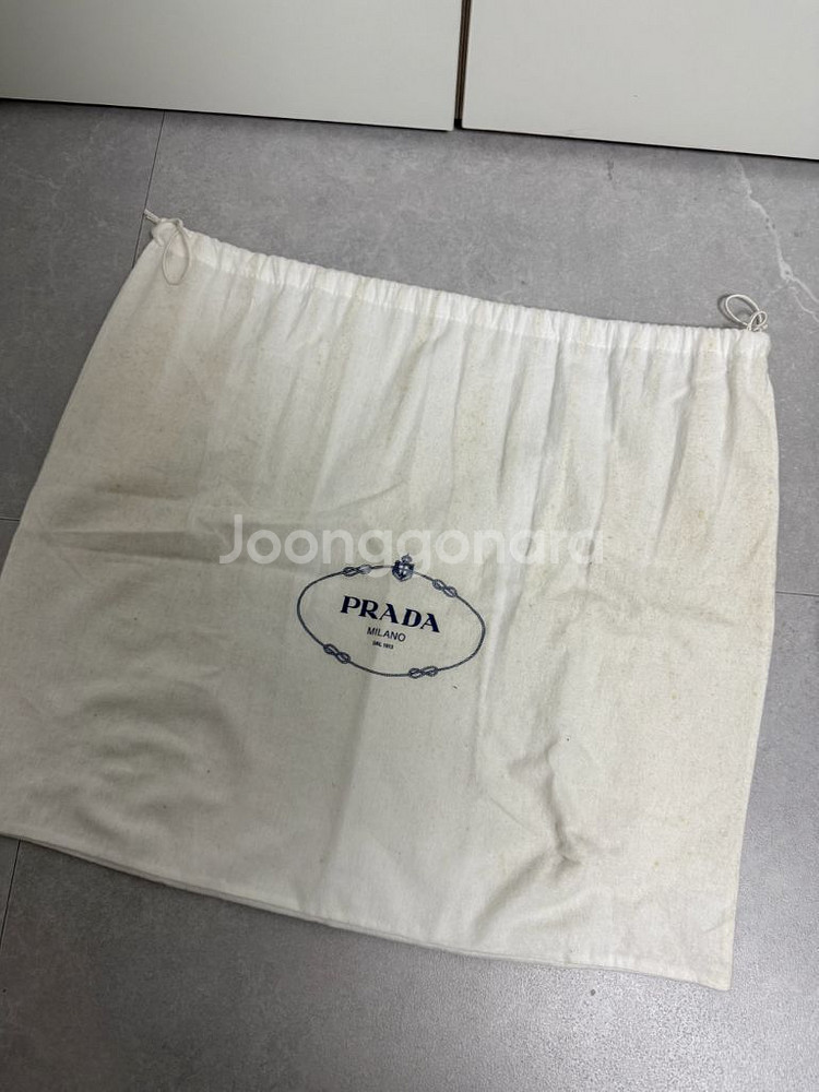 프라다 블랙 테수토 나일론 비텔로 숄더백--4