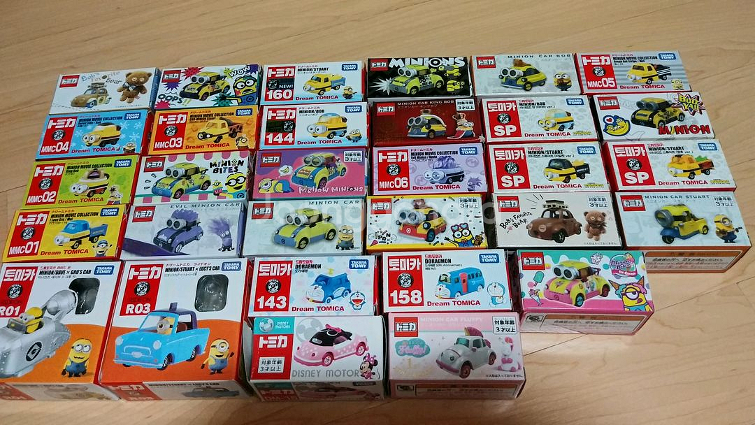 토미카 미니언즈,도라에몽+액자세트팝니다--1