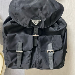 프라다 백팩 스몰