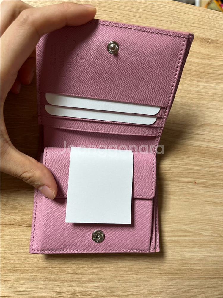 비비안웨스트우드 반지갑--1