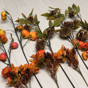 가을 테마 꽃 장식 부쉬