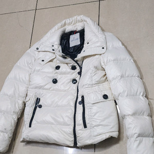 몽클레어 여성패딩 2사이즈