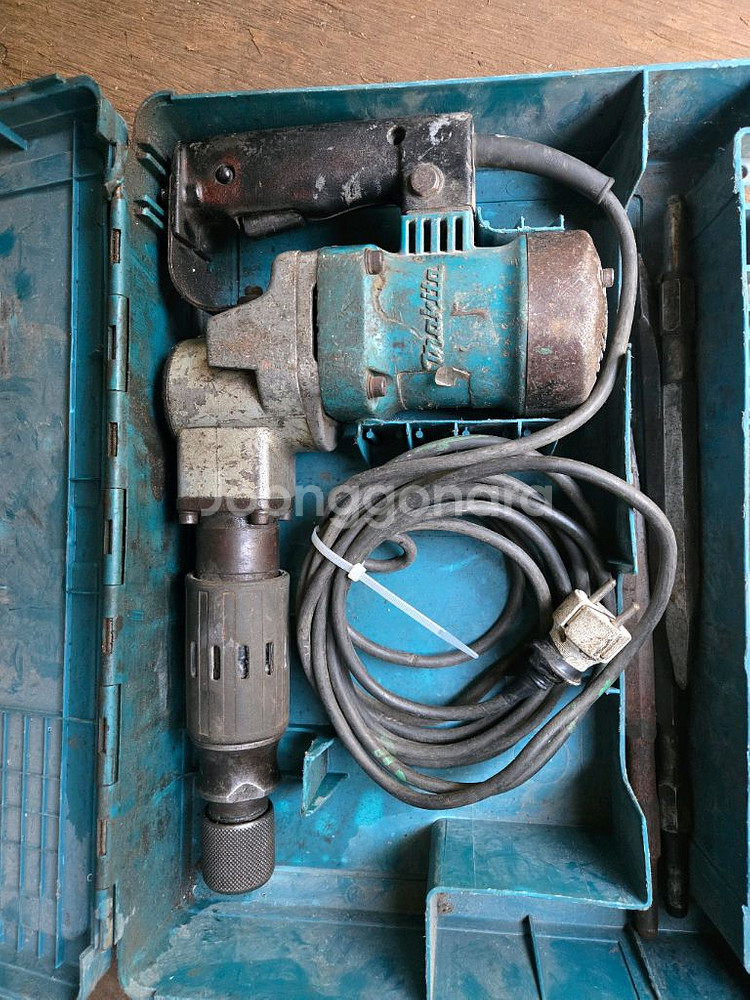 마끼다 함마드릴--5