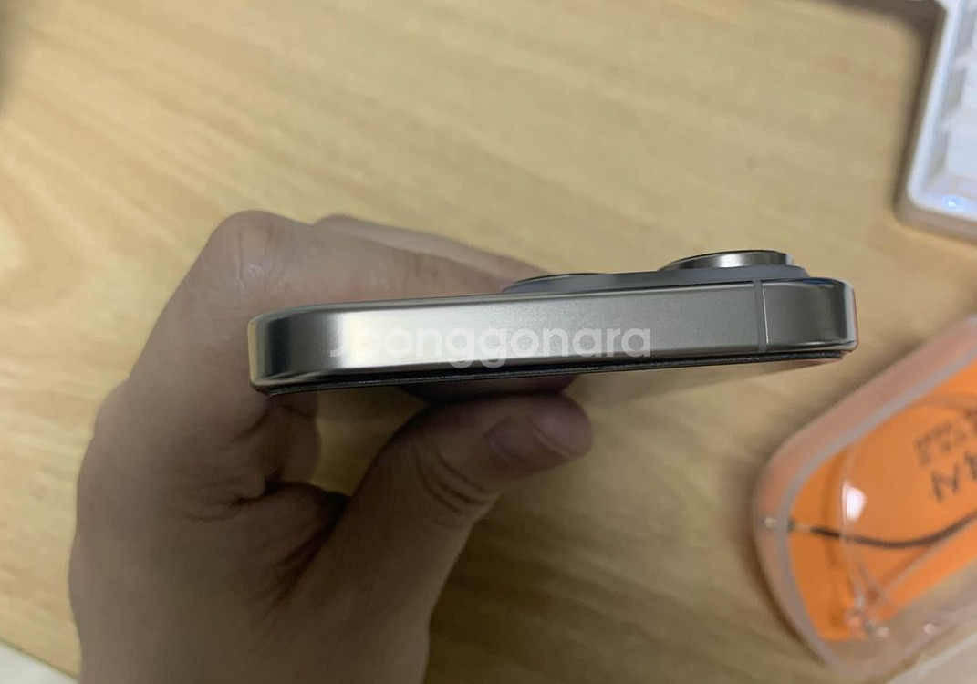 아이폰 16 프로 내추럴티타늄 128gb 자급제--4