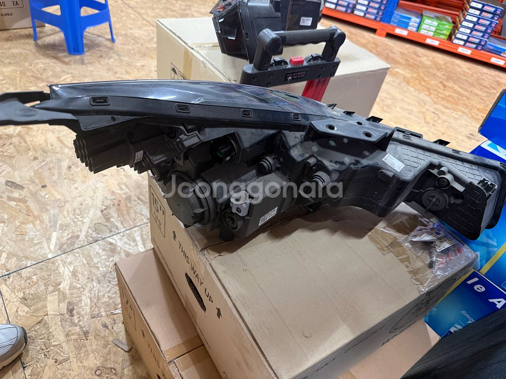 아반떼cn7 LED라이트 중고--2