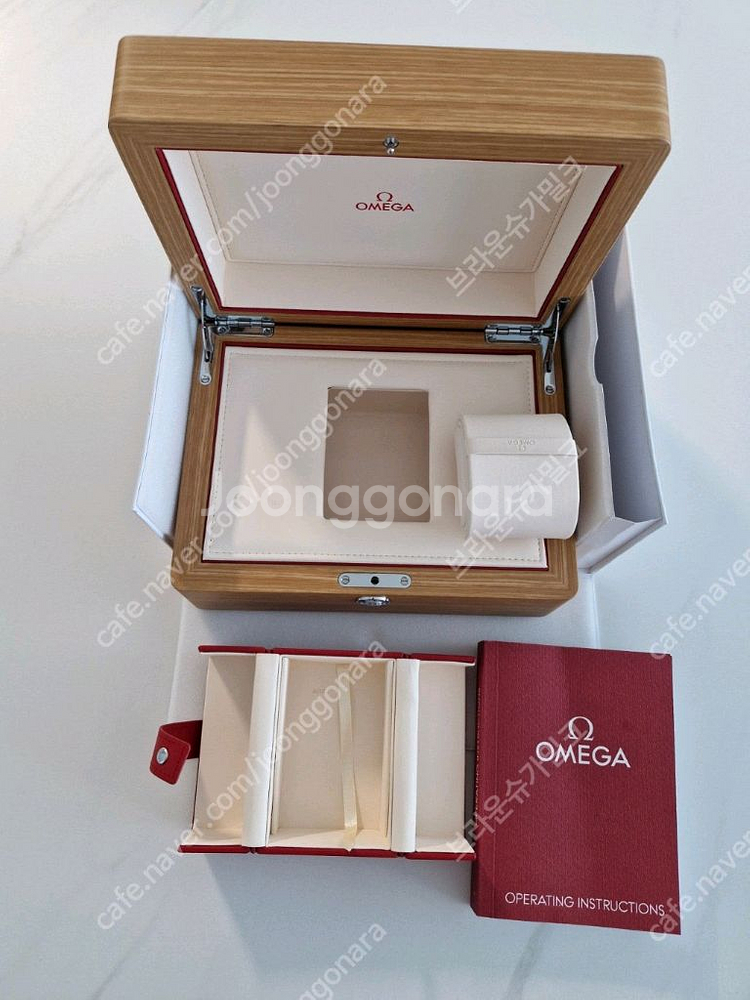 오메가 원목 시계케이스 박스팝니다--2