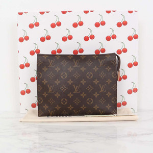 루이비통 토일렛 26 모노그램 캔버스 클러치 M47542