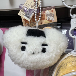 엔하이픈 성훈 인형 이미지