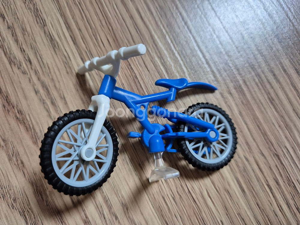 플레이모빌 70088 캠핑카 + 9228 나무전등장식--4