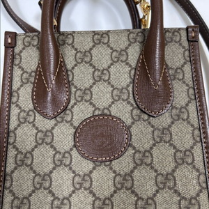 구찌 인터로킹 G 미니 토트백