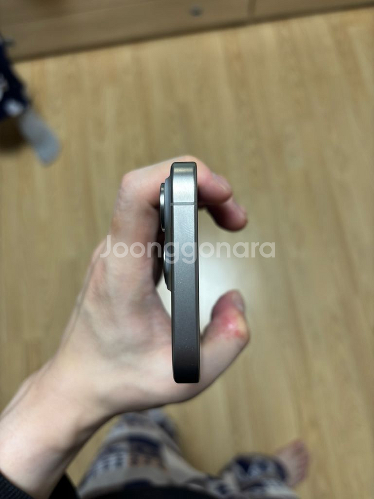아이폰 15프로 256 내추럴 티타늄--3