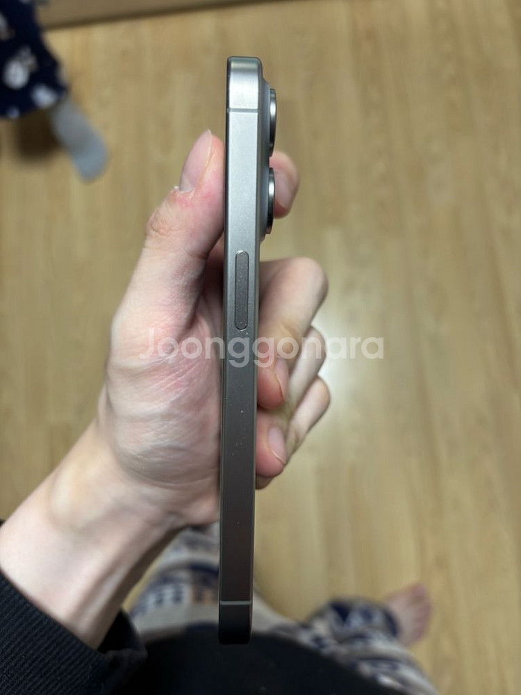 아이폰 15프로 256 내추럴 티타늄--4