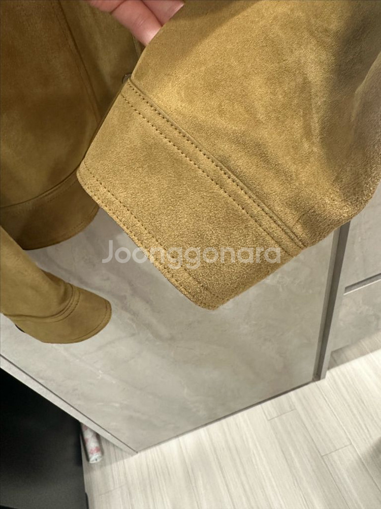 새상품 톰포드 스웨이드 자켓 TFL754 52사이즈--4