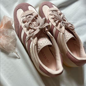 아디다스 가젤 인도어 핑크 225