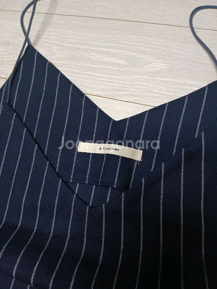 앳코너 뷔스티에 울 원피스 (새상품급)--1