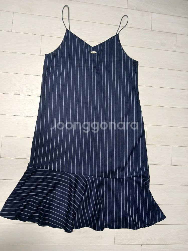 앳코너 뷔스티에 울 원피스 (새상품급)--2