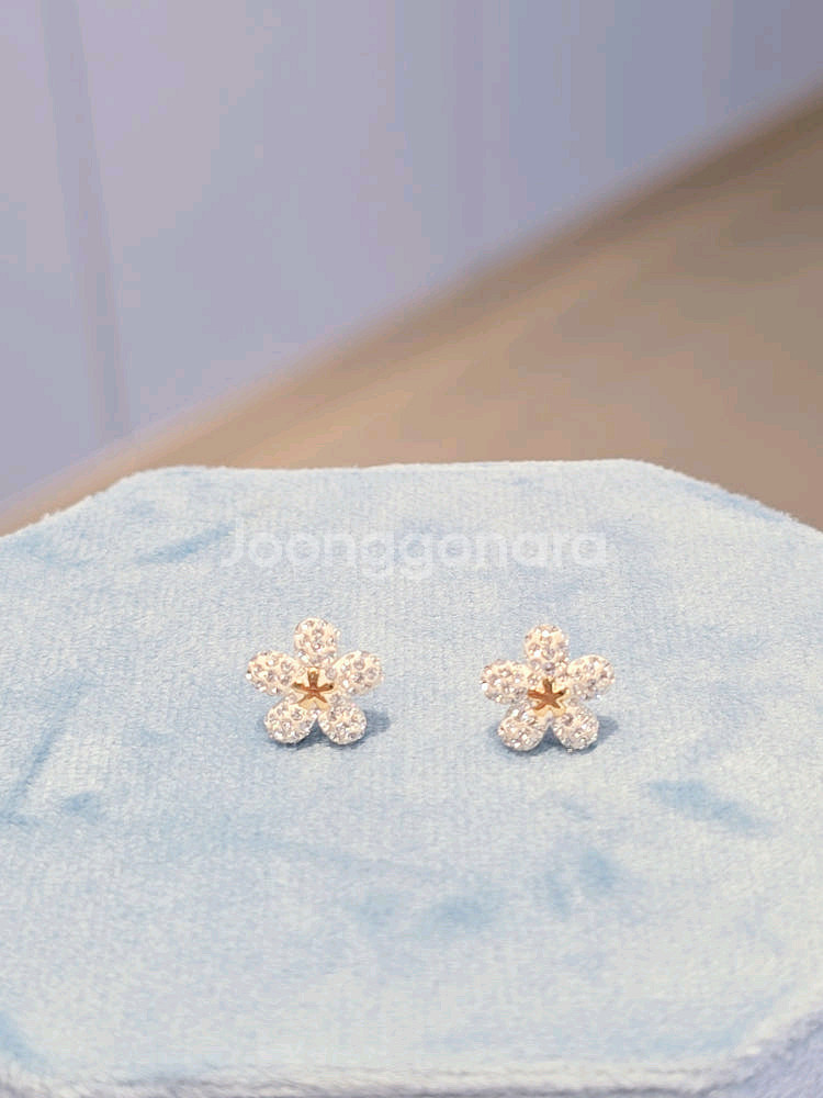 (새상품) 스와로브스키 귀걸이--0